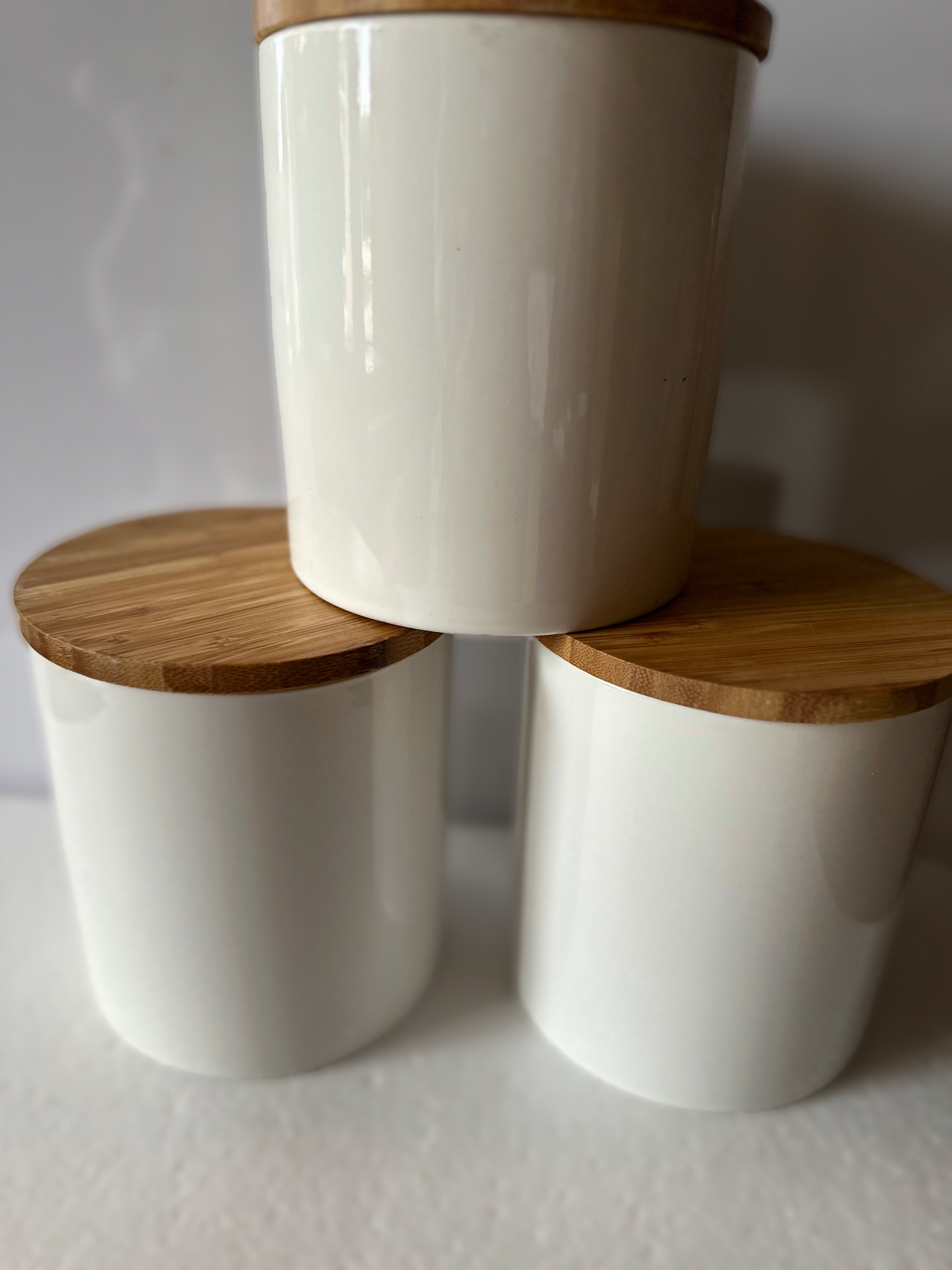 Gilded ceramic jar with Wood Lid